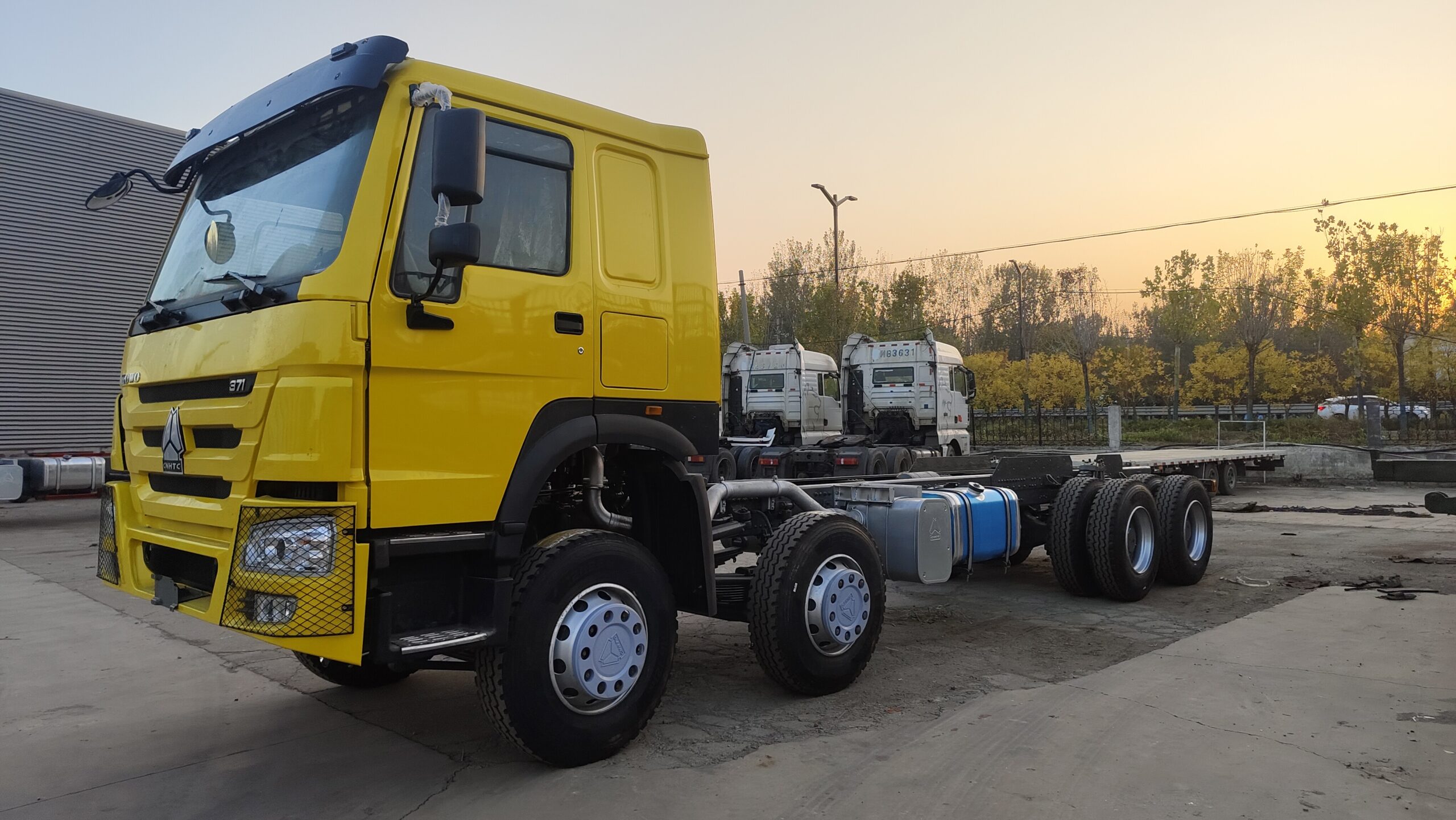 HOWO Tractor Unit - Image 8