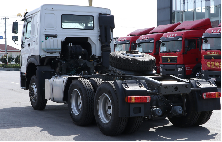 HOWO Tractor Unit - Image 7
