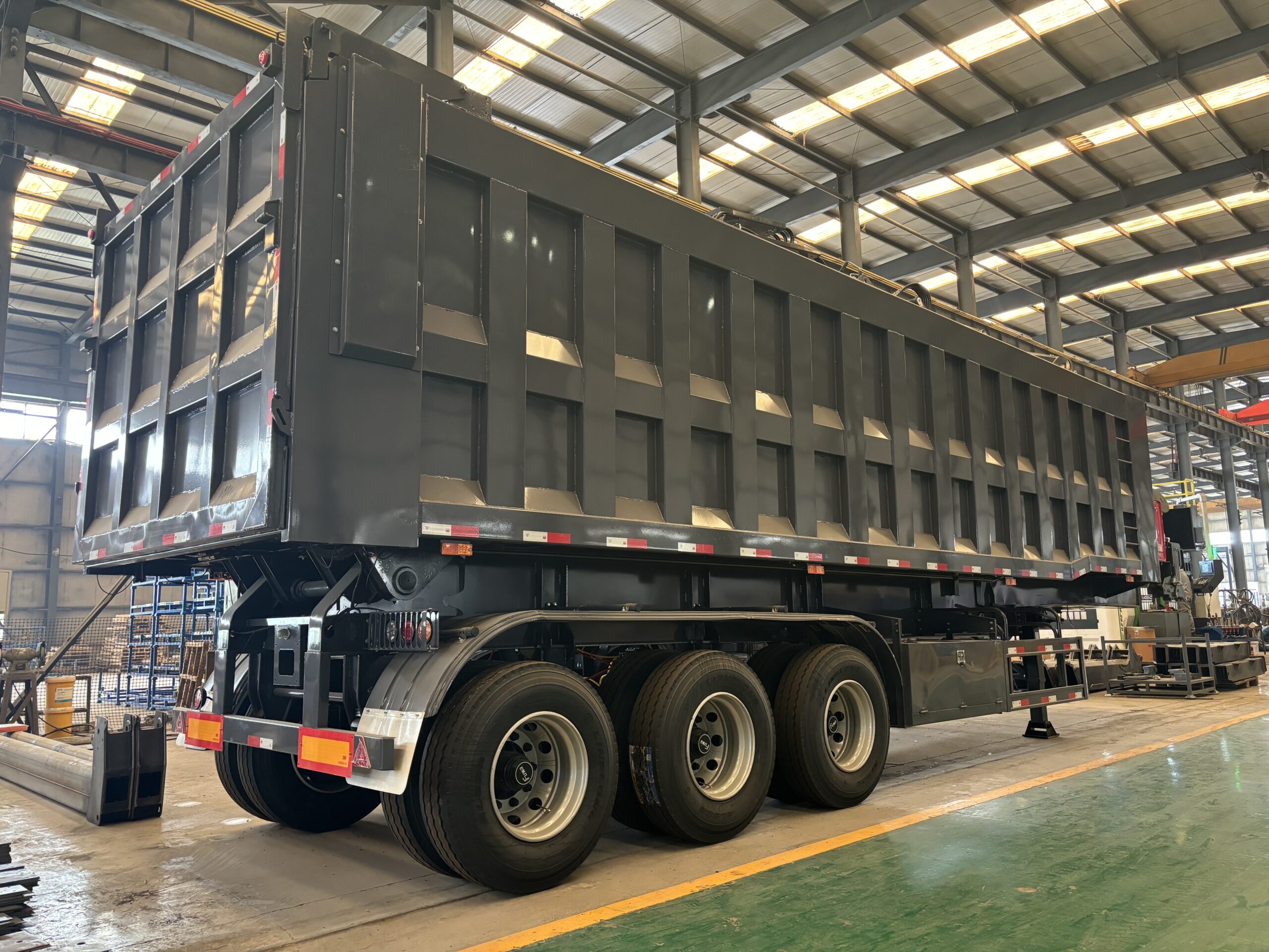 Rear‑tipping dump semi‑trailer - Image 3