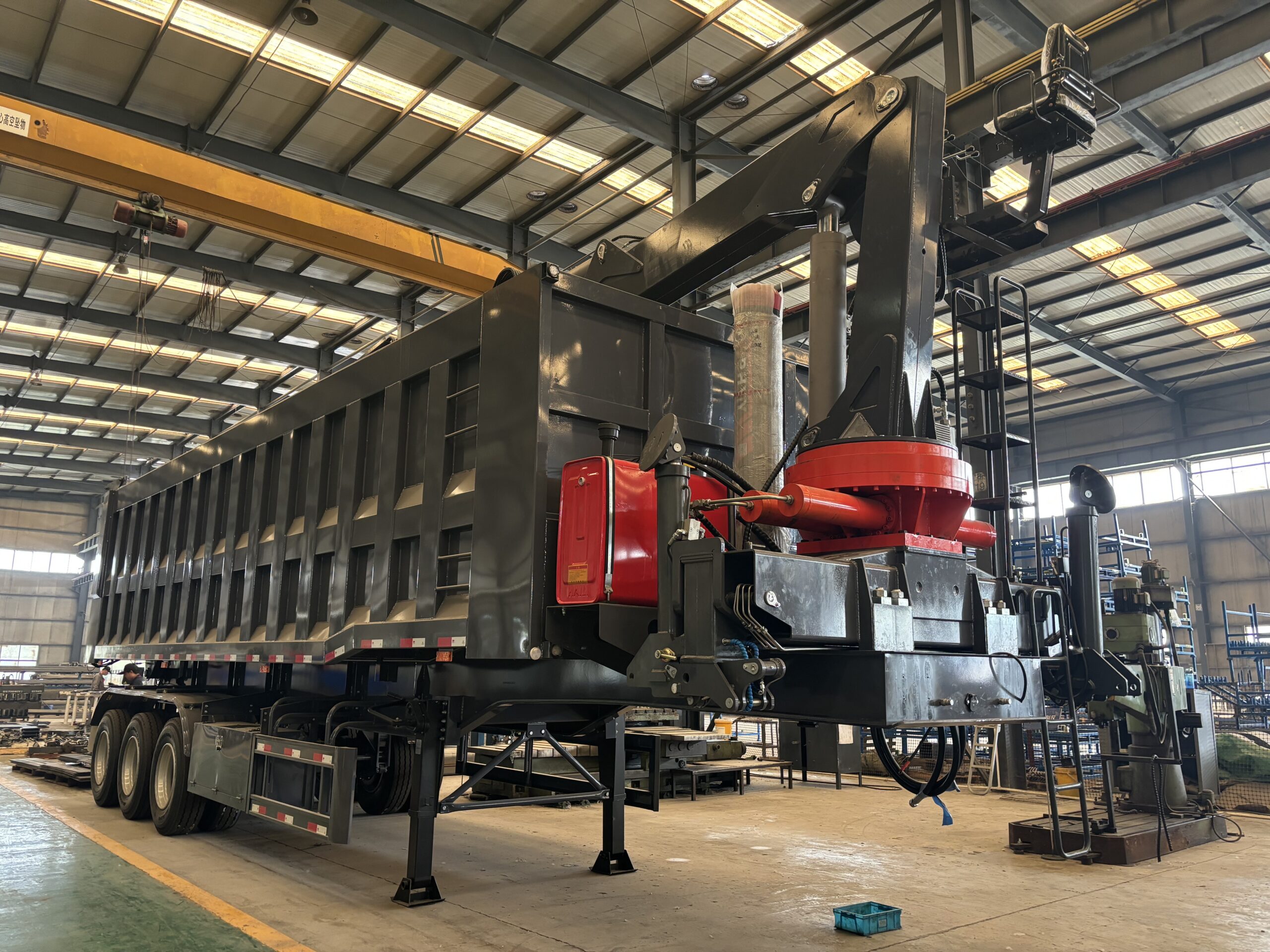 Rear‑tipping dump semi‑trailer - Image 2