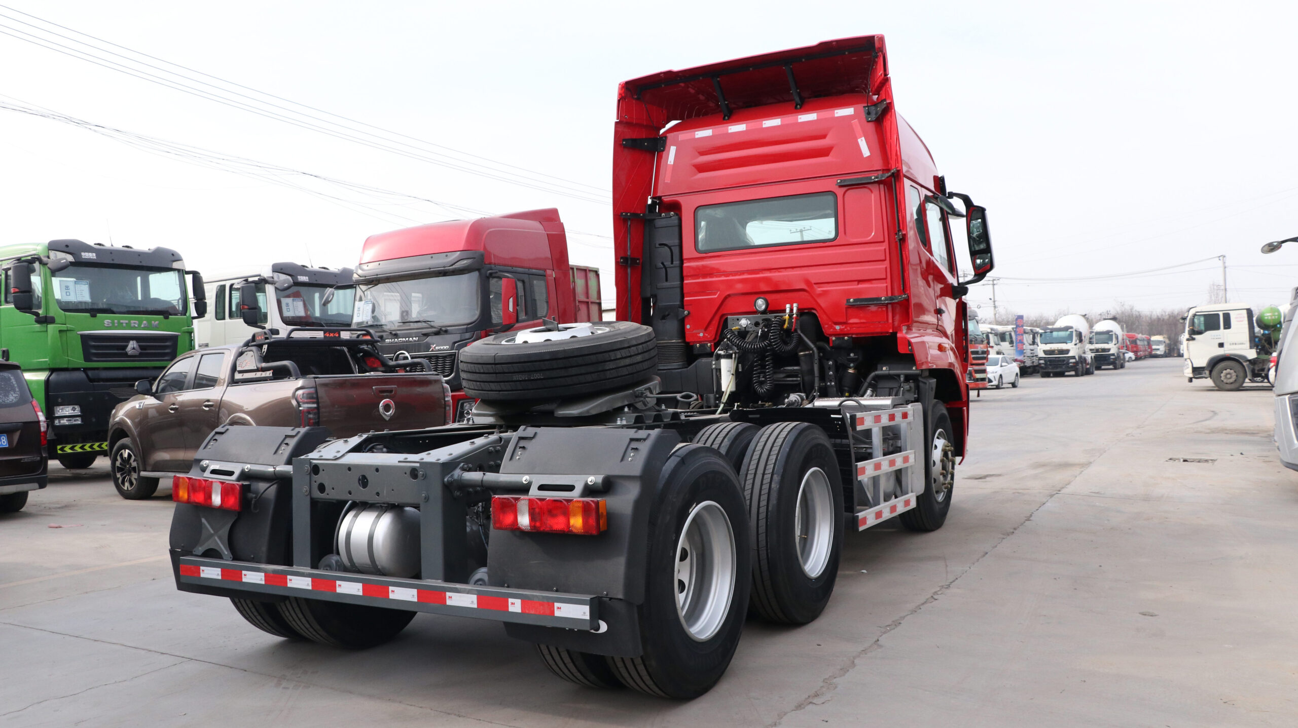 HOWO NX Tractor Unit - Image 3