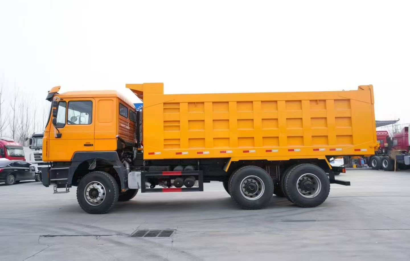 SHACMAN DUMP TRUCK - Image 3