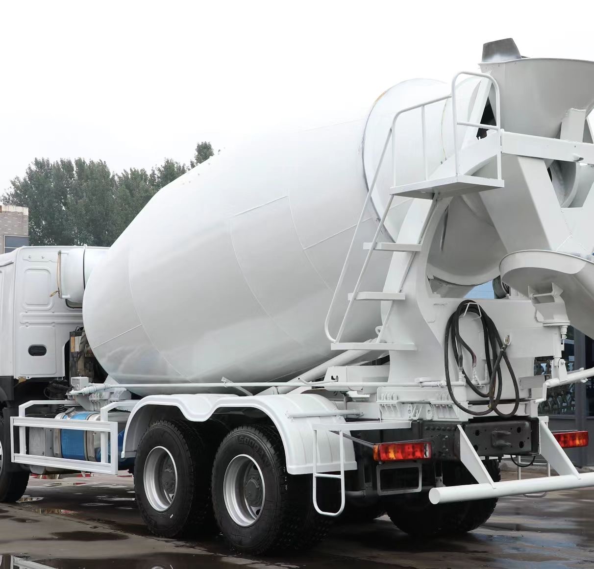 Concrete Mixer Truck - Image 2