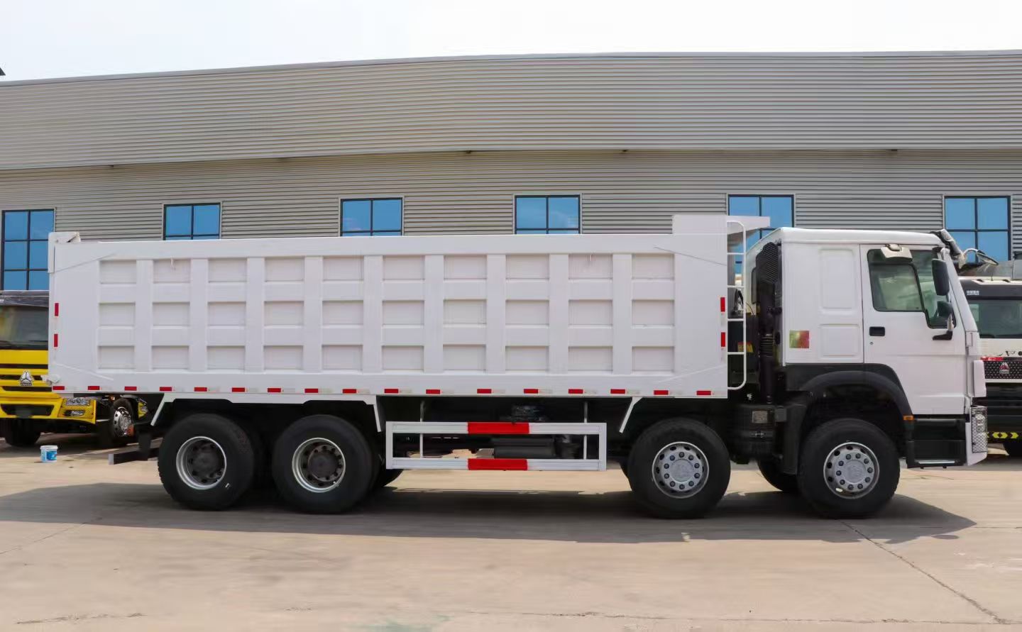 HOWO Dump Truck - Image 5