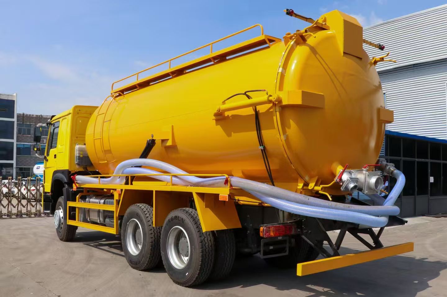 Sewage Suction Truck - Image 6