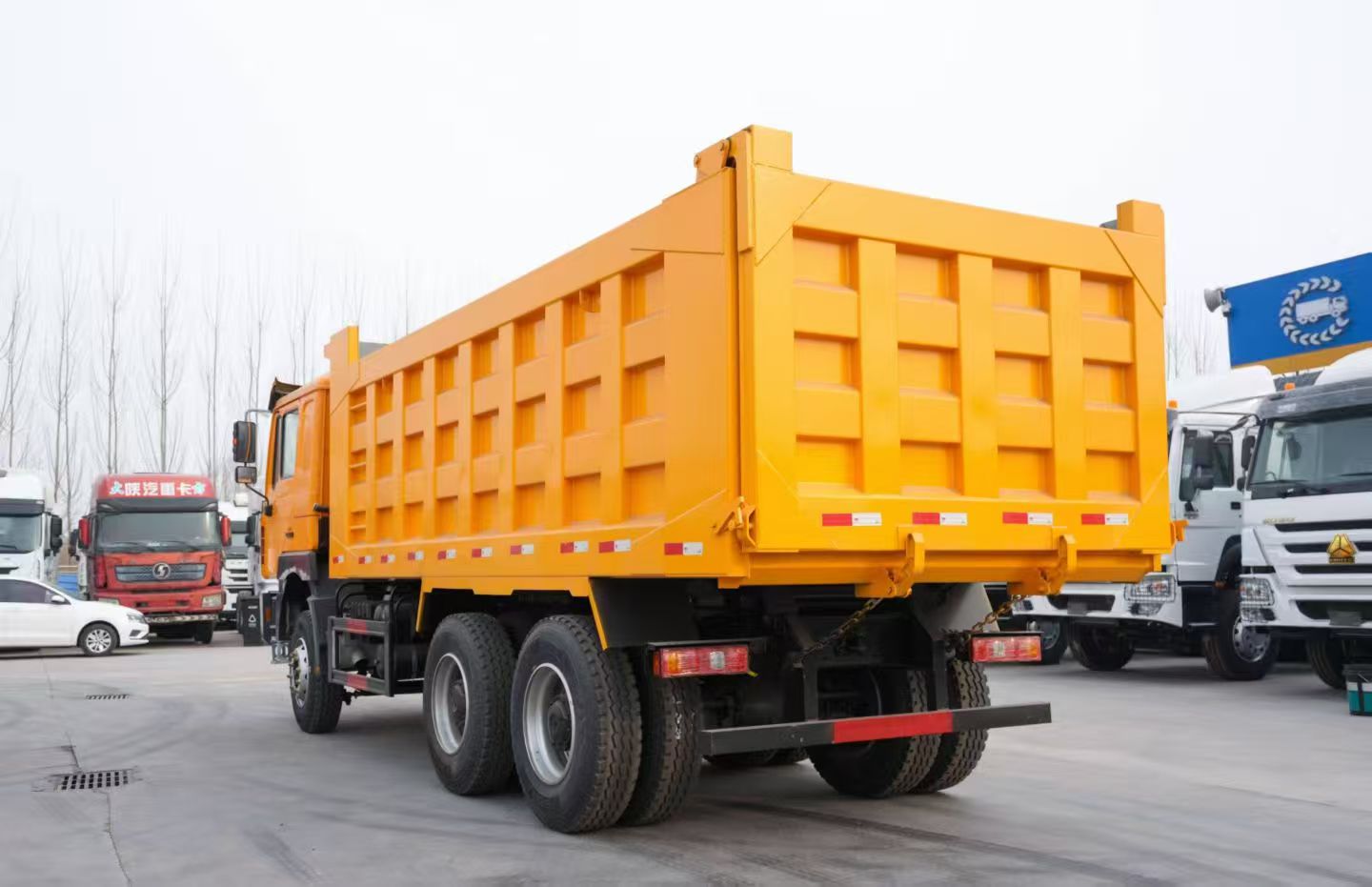 SHACMAN DUMP TRUCK - Image 2
