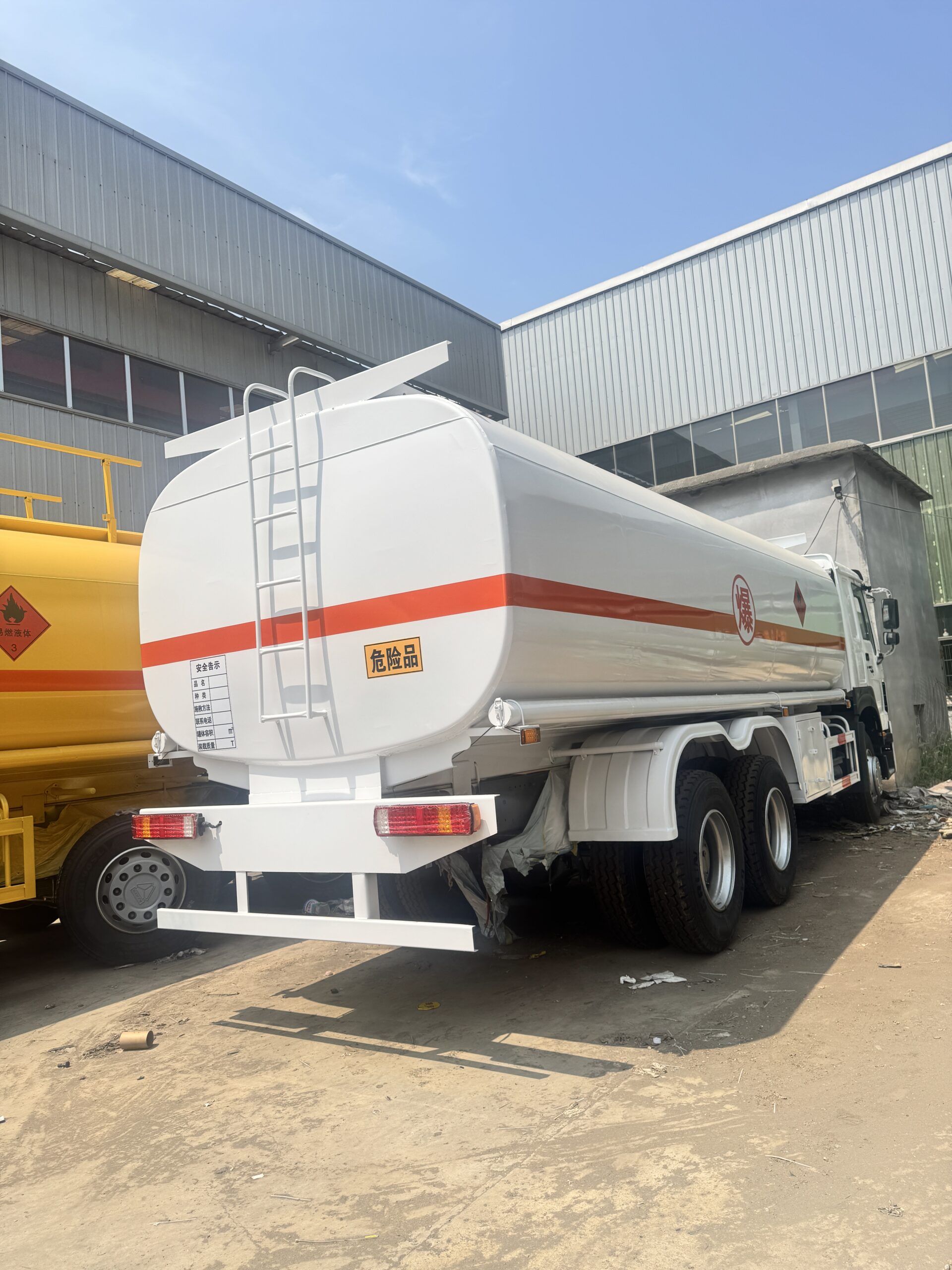 Fuel Tank Truck - Image 6