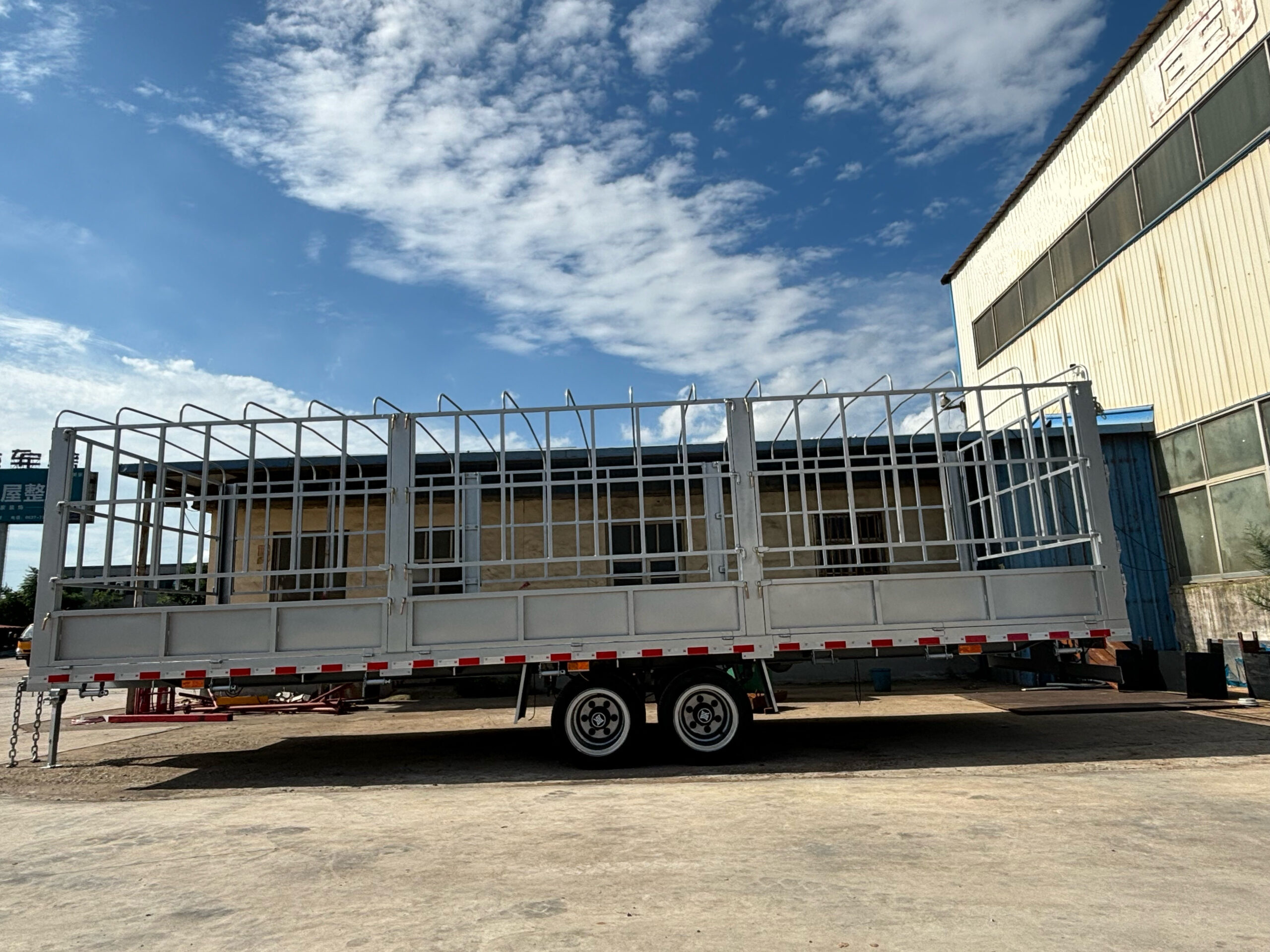 Stake Fence Semi‑trailer - Image 3